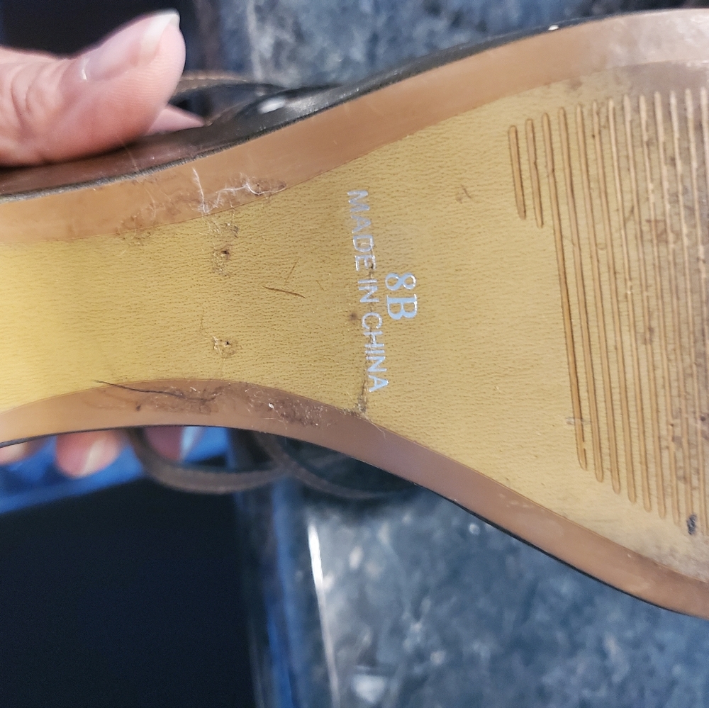 Shoes - Picture 3 of 11